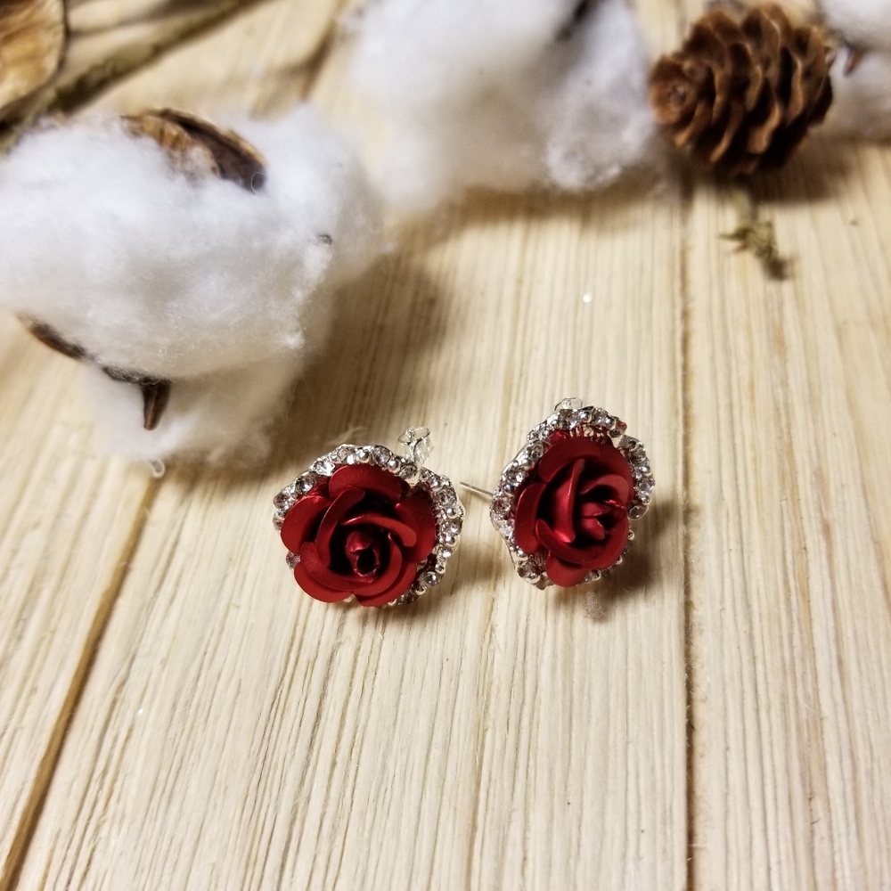🌹🌹HOST PICK🌹🌹BREATHTAKING!!  Red Rose earrings in SILVER 🌹🌹 - Picture 9 of 16